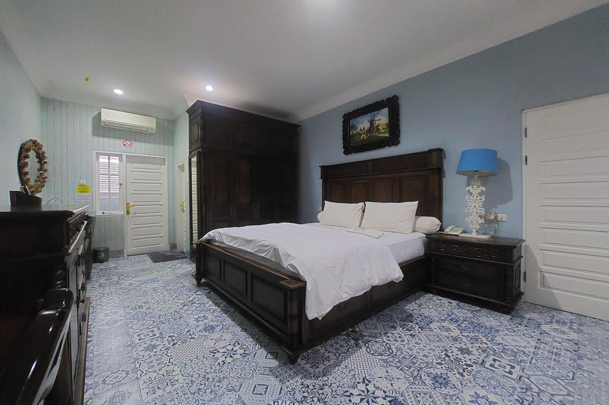 Nonie'S Huis Hotel ميدان المظهر الخارجي الصورة